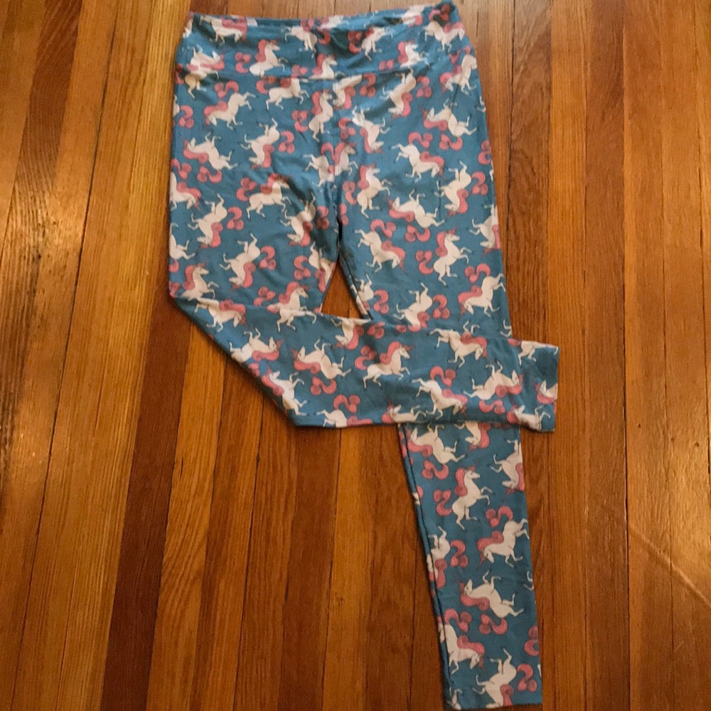 Never worn TC UNICORN Lularoe leggings